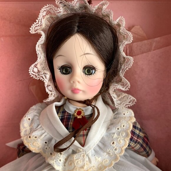 Madame Alexander Doll Marme 1224 In Original Box - Picture 2 of 8